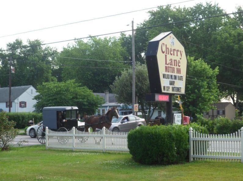 Cherry Lane Motor Inn Amish Country Ronks Εξωτερικό φωτογραφία